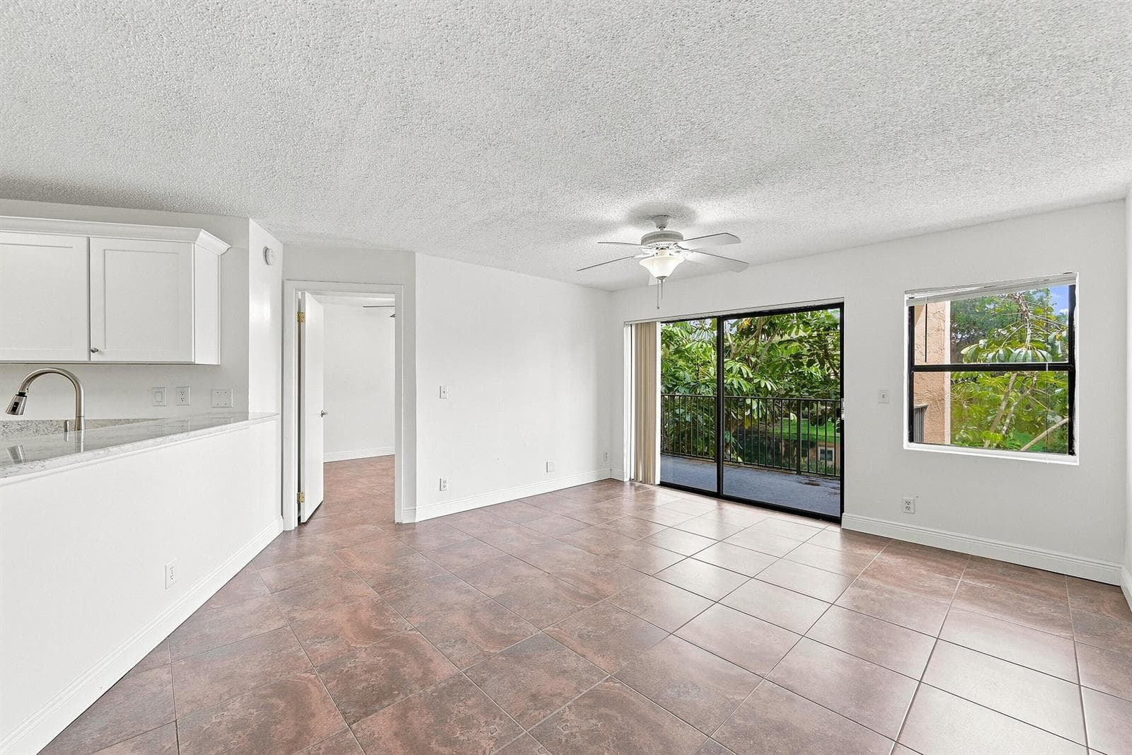 9999 SUMMERBREEZE Drive # 417, Sunrise, FL 33322 photo 4