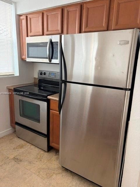 953 SW 10th St # 6, Miami, FL 33130 photo 4