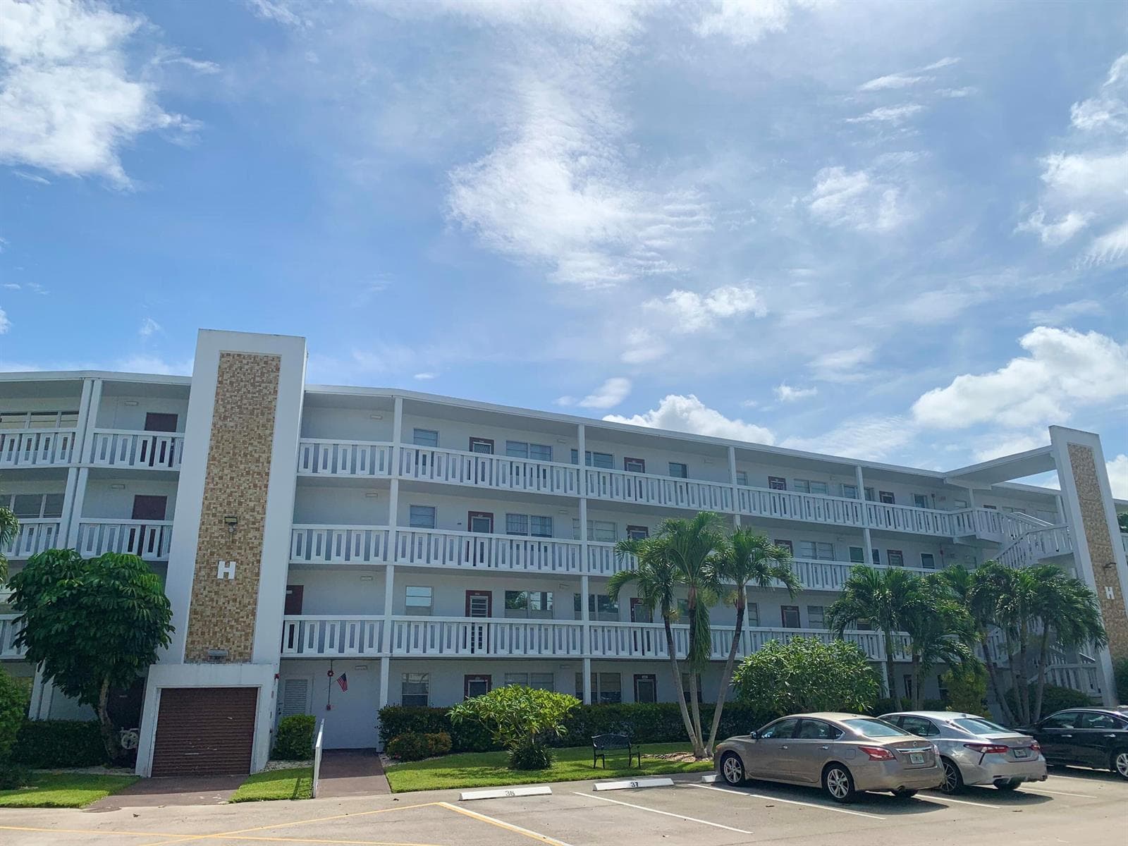 1040 NEWPORT H # 1040, Deerfield Beach, FL 33442 photo 4