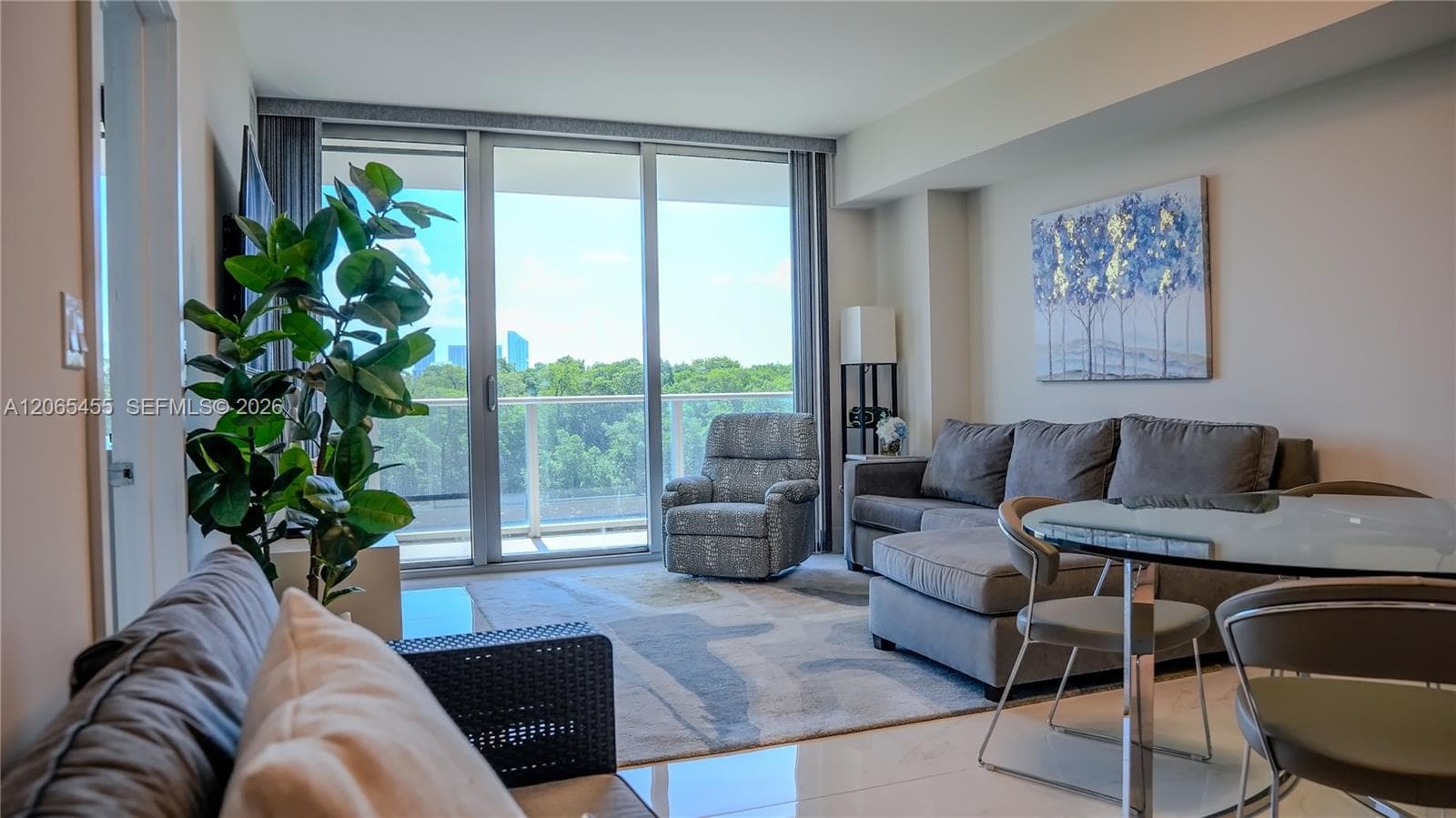 16385 Biscayne Blvd # # 419, North Miami Beach, FL 33160 photo 3