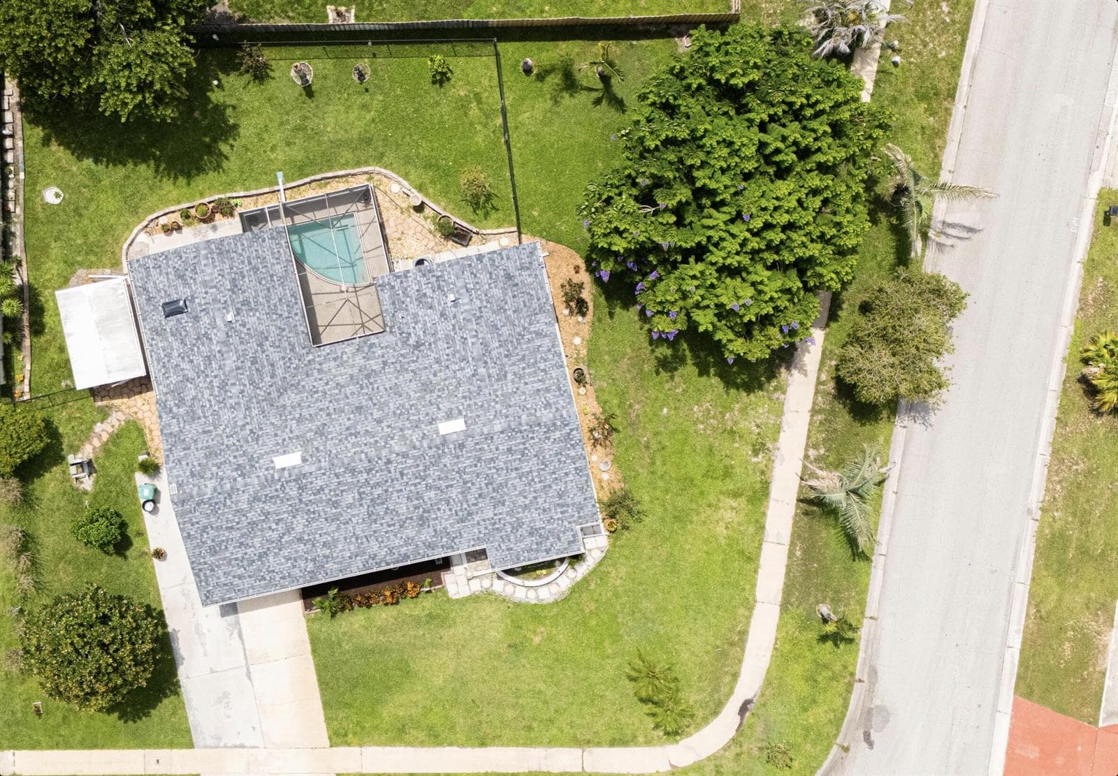 814 SE Corto Court, Port St. Lucie, FL 34983 photo 2