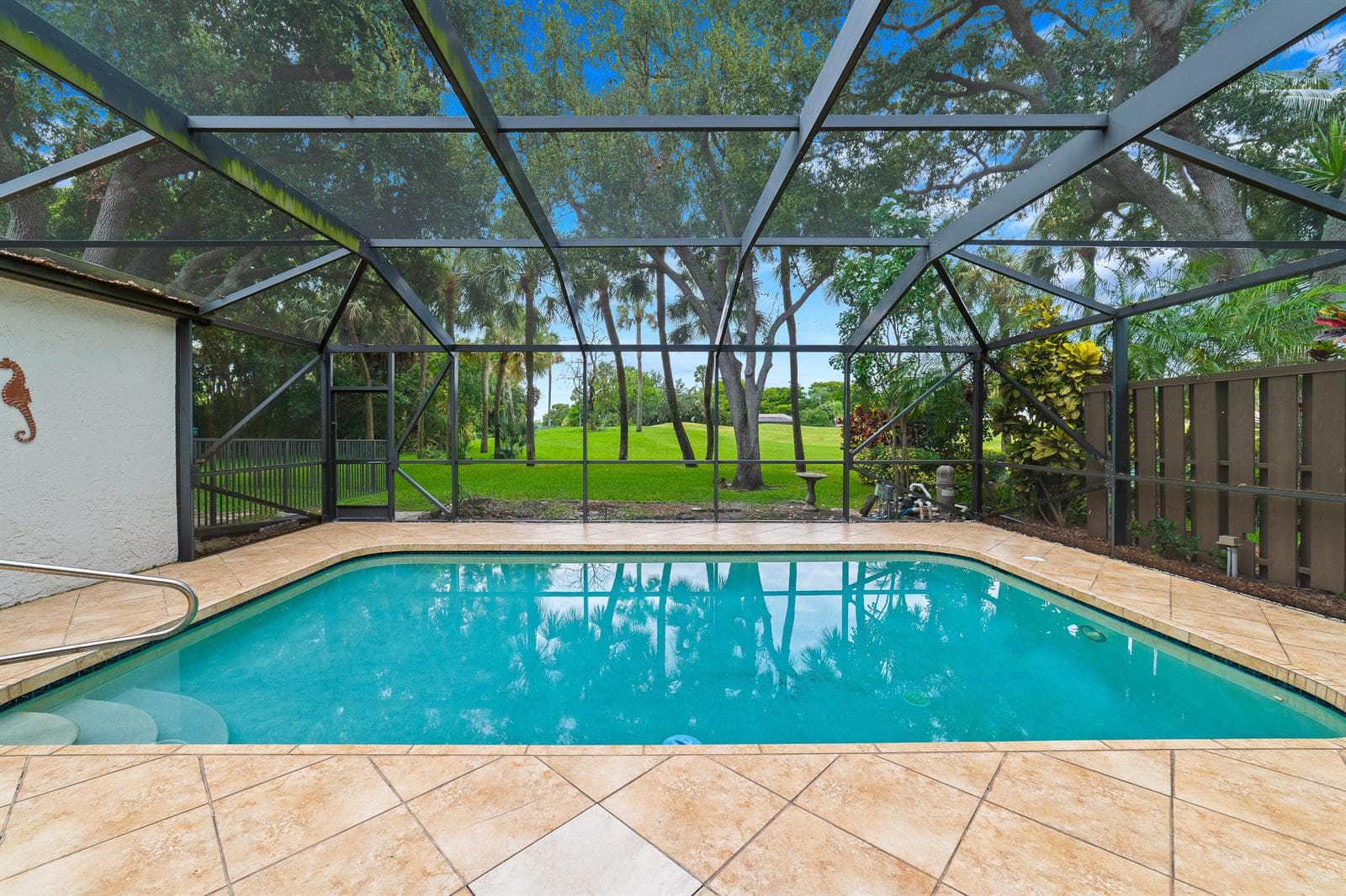 219 Wildwood Circle, Deerfield Beach, FL 33442 photo 2