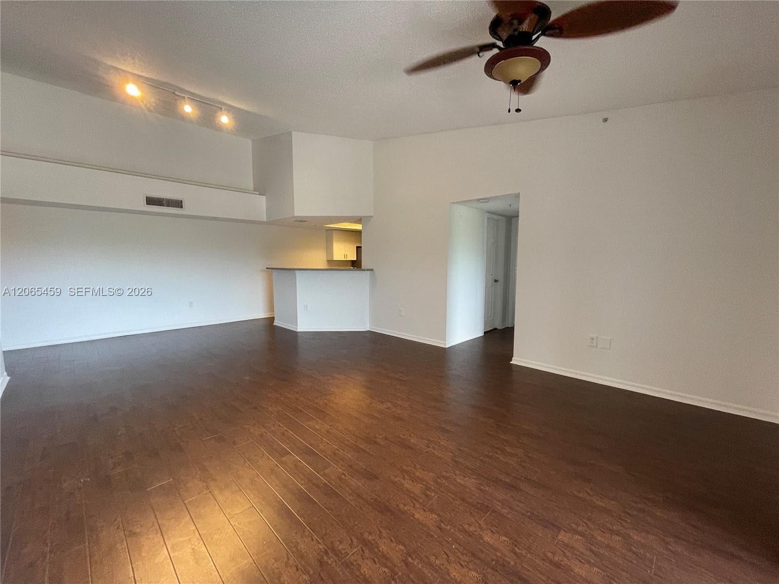 5025 Wiles Rd # 303, Coconut Creek, FL 33073 photo 4