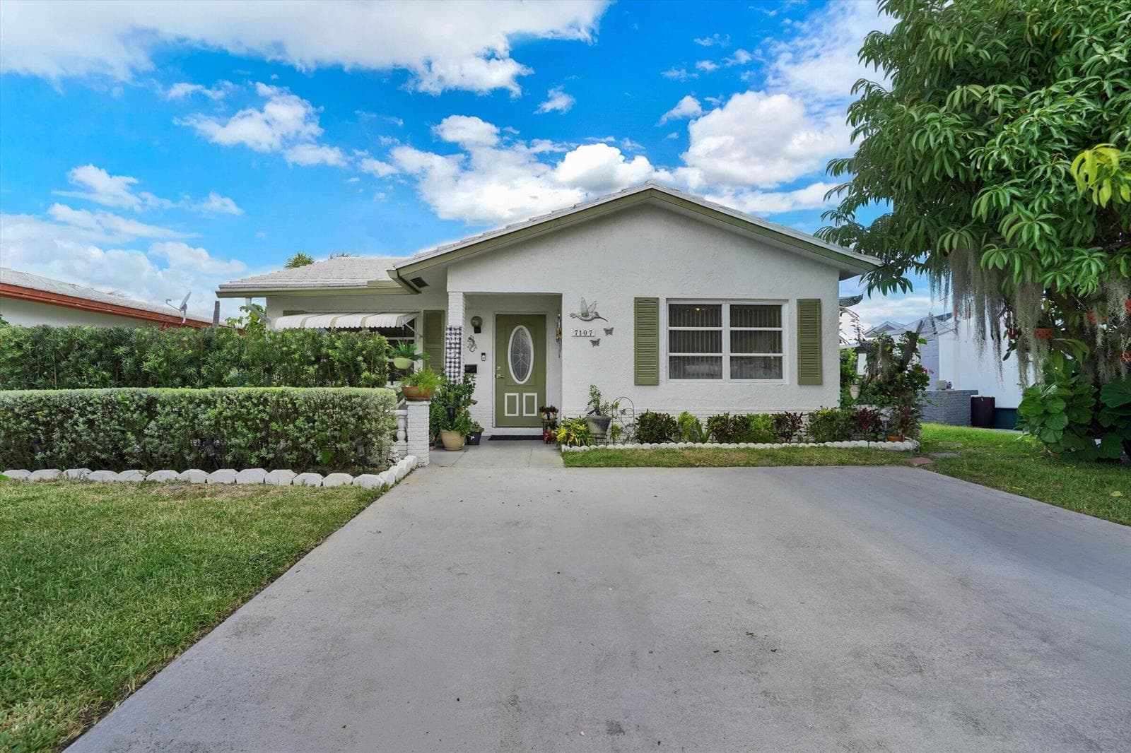 7107 NW 73RD Street, Tamarac, FL 33321