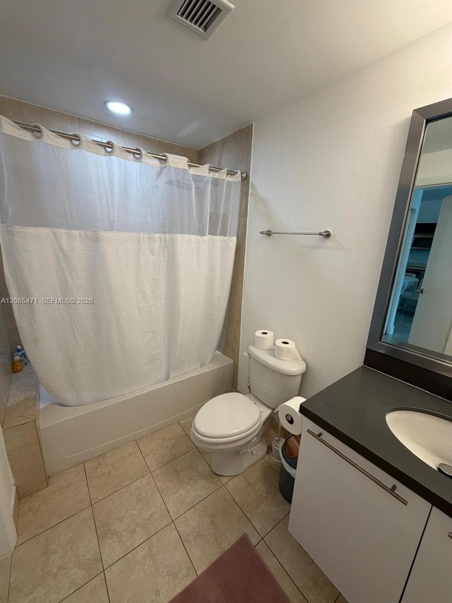 90 SW 3rd St # 1416, Miami, FL 33130 photo 3