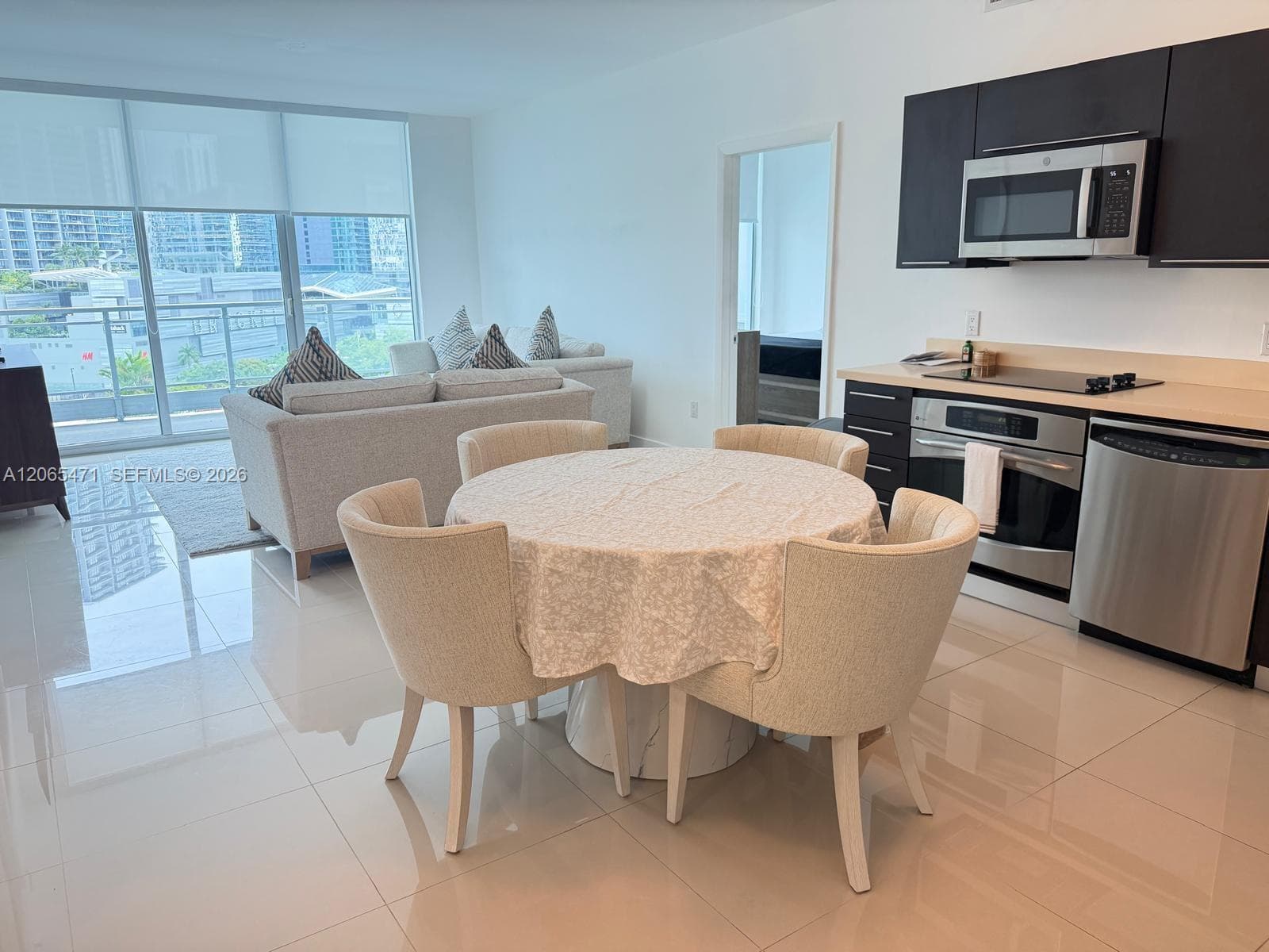 90 SW 3rd St # 1416, Miami, FL 33130