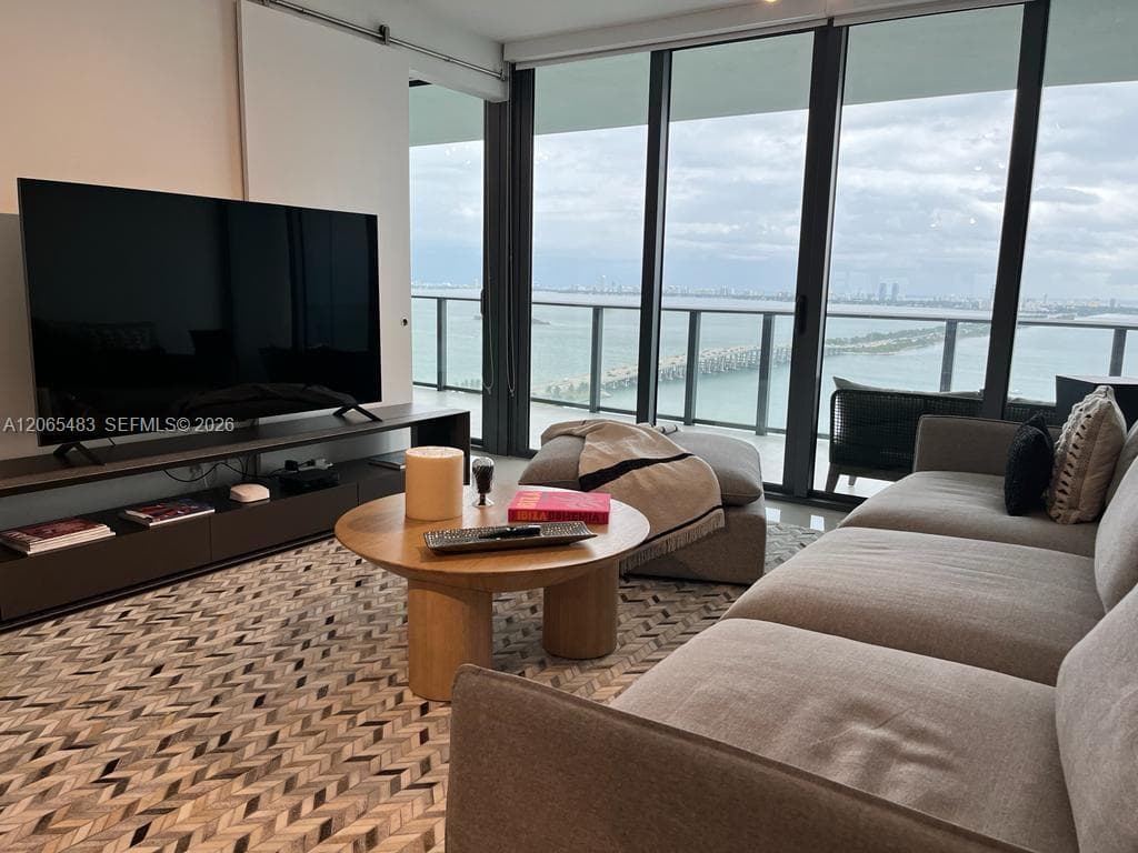 3131 NE 7th Ave # 3003, Miami, FL 33137 photo 4