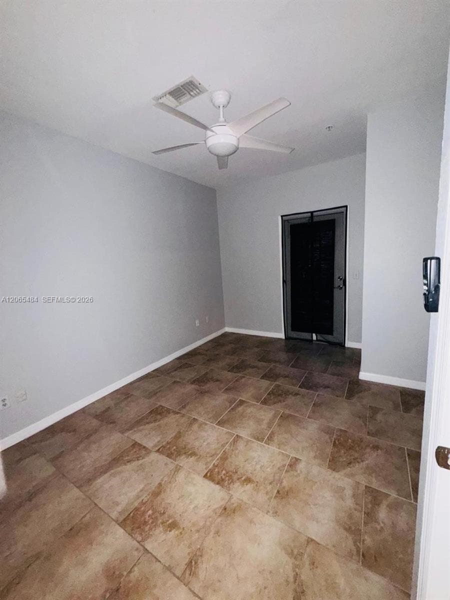 860 N Orange Ave # 258, Orlando, FL 33180 photo 3