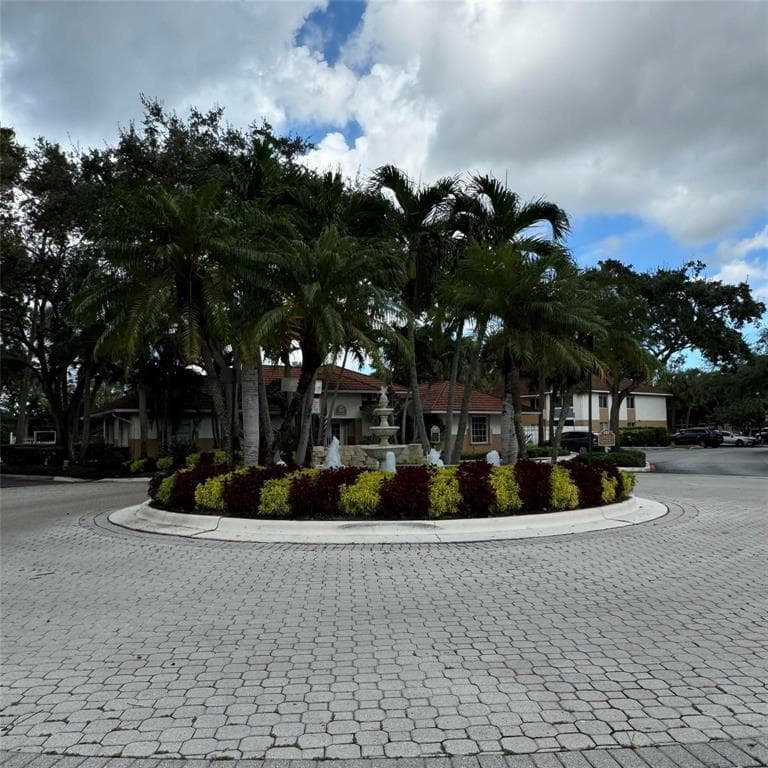 712 NW 92nd Avenue, Plantation, FL 33324 photo 2