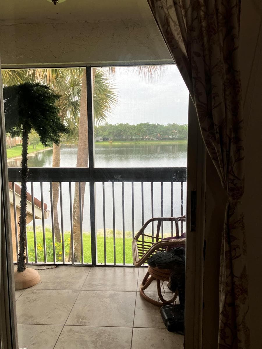 712 NW 92nd Avenue, Plantation, FL 33324