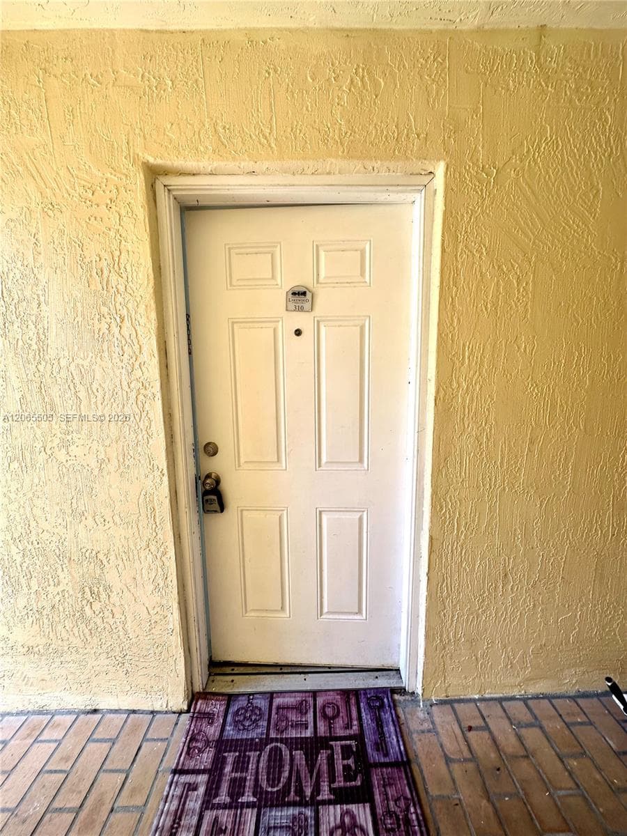 3630 N 56th Ave # 310, Hollywood, FL 33021 photo 2
