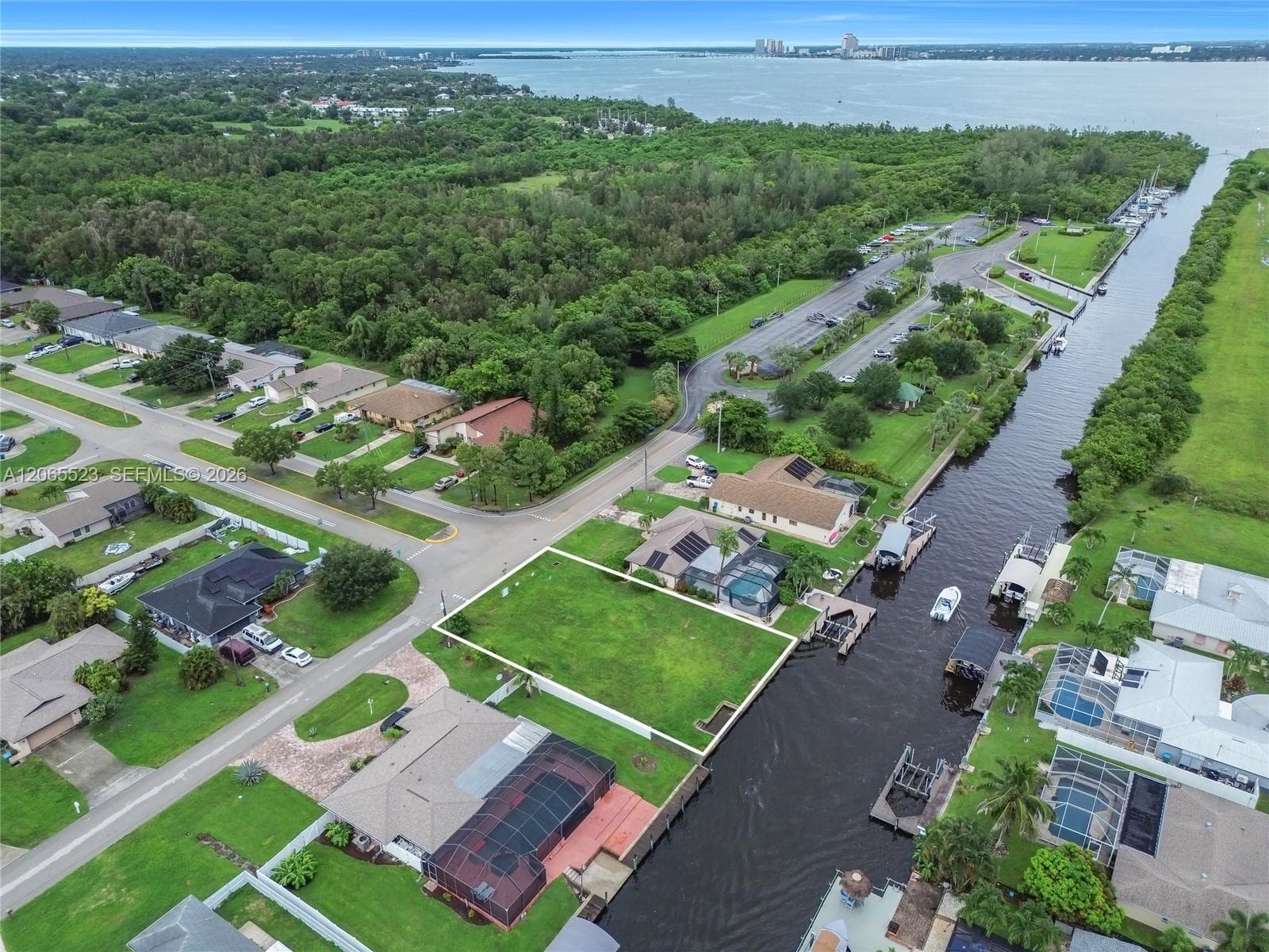 2328 SE 15 Terr, Cape Coral, FL 33990 photo 3