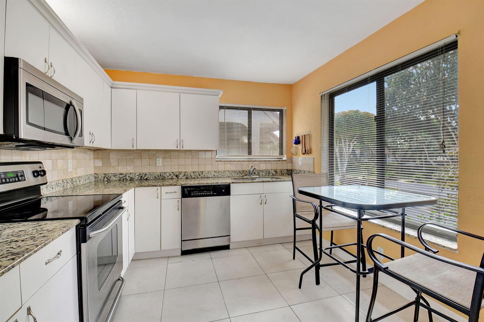 5715 FAIRWAY PARK Drive # 201, Boynton Beach, FL 33437 photo 3