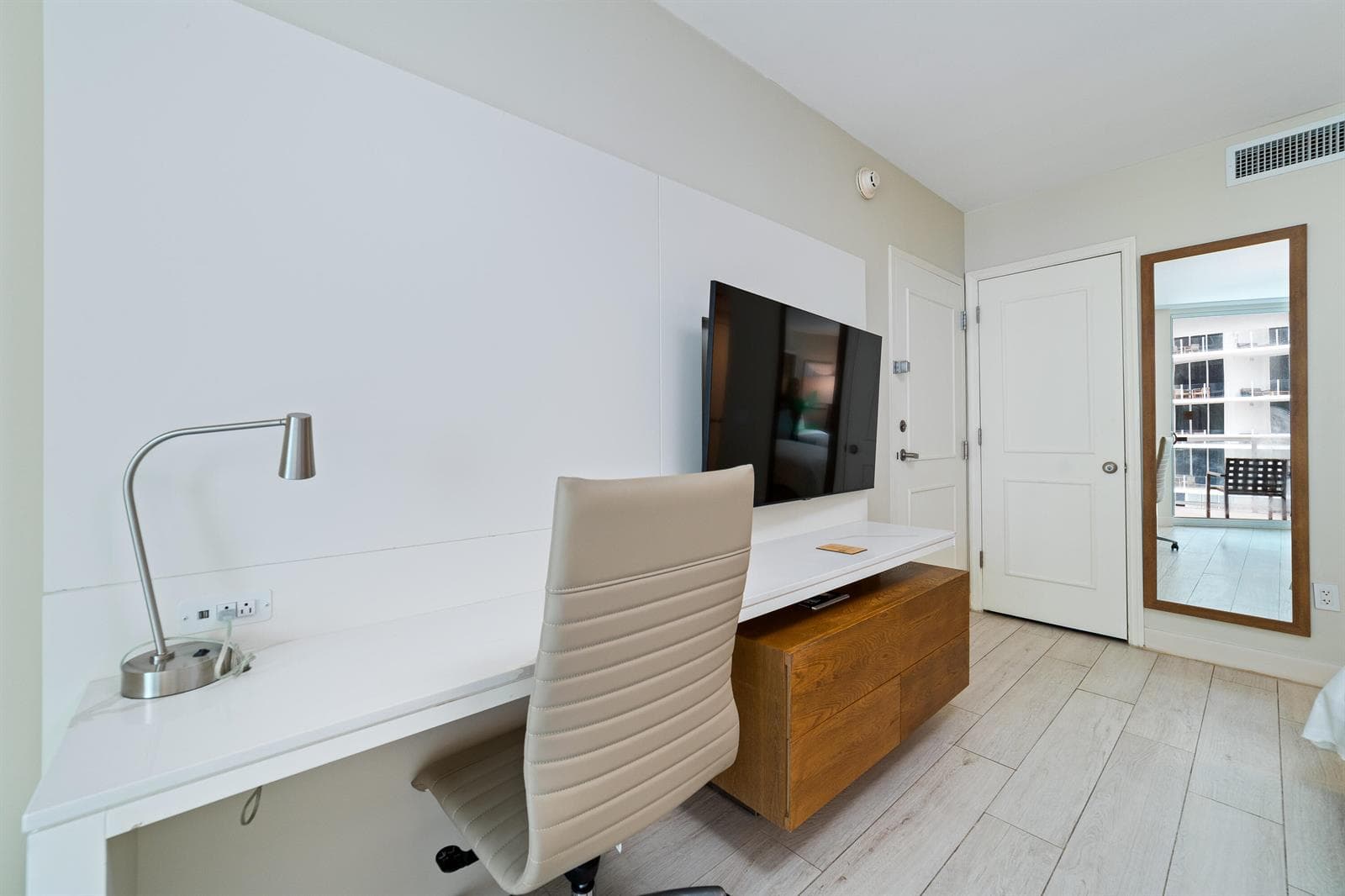 505 N FORT LAUDERDALE BEACH Boulevard # 1708, Fort Lauderdale, FL 33304 photo 4