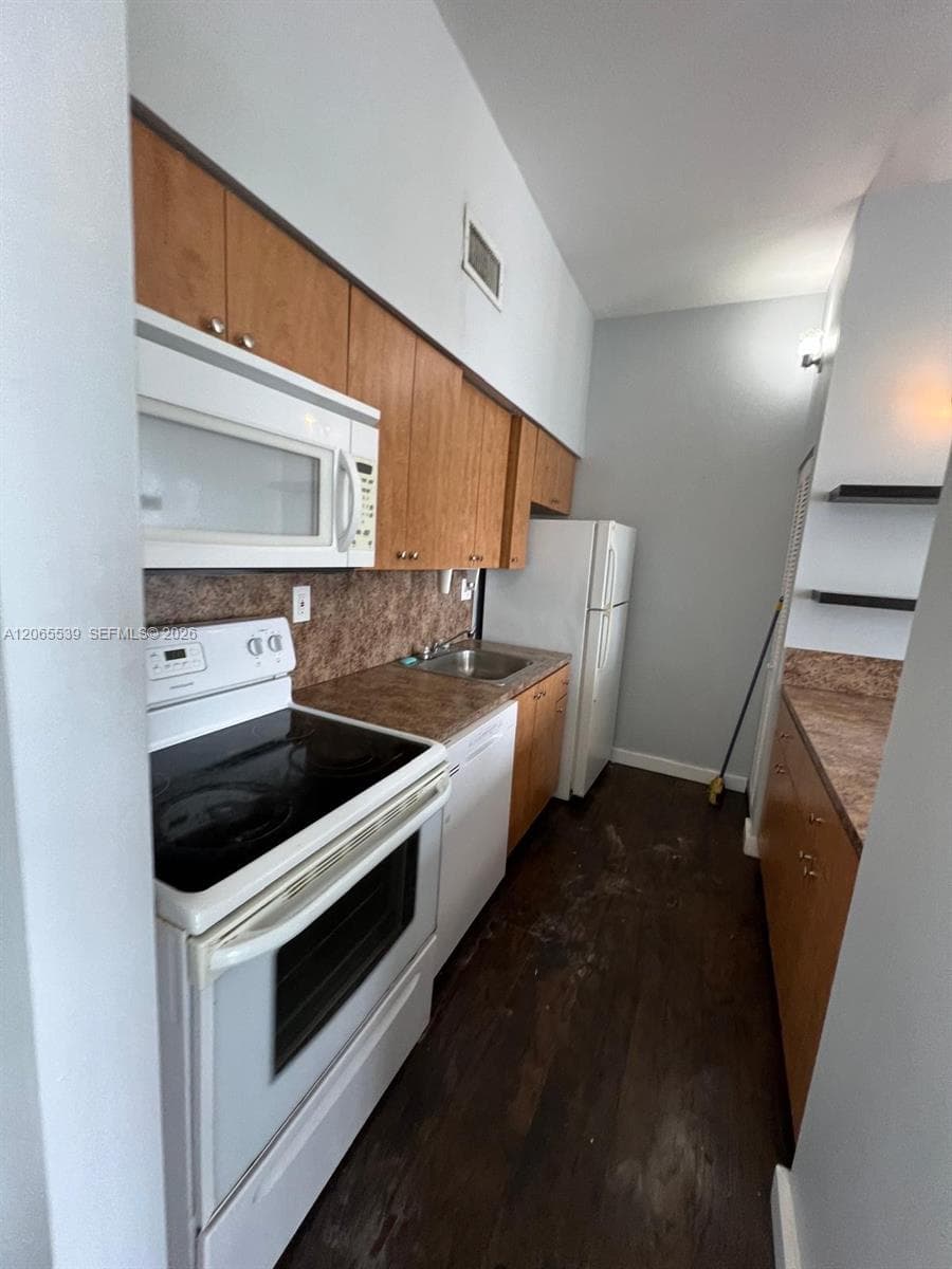 7400 W 20th Ave # 111, Hialeah, FL 33016 photo 2