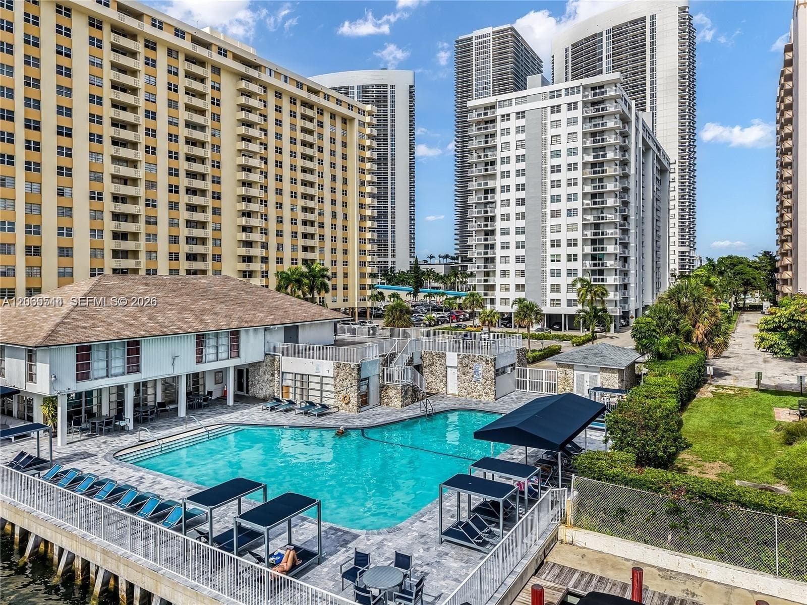 1849 S Ocean Dr # 1505, Hallandale Beach, FL 33009 photo 3