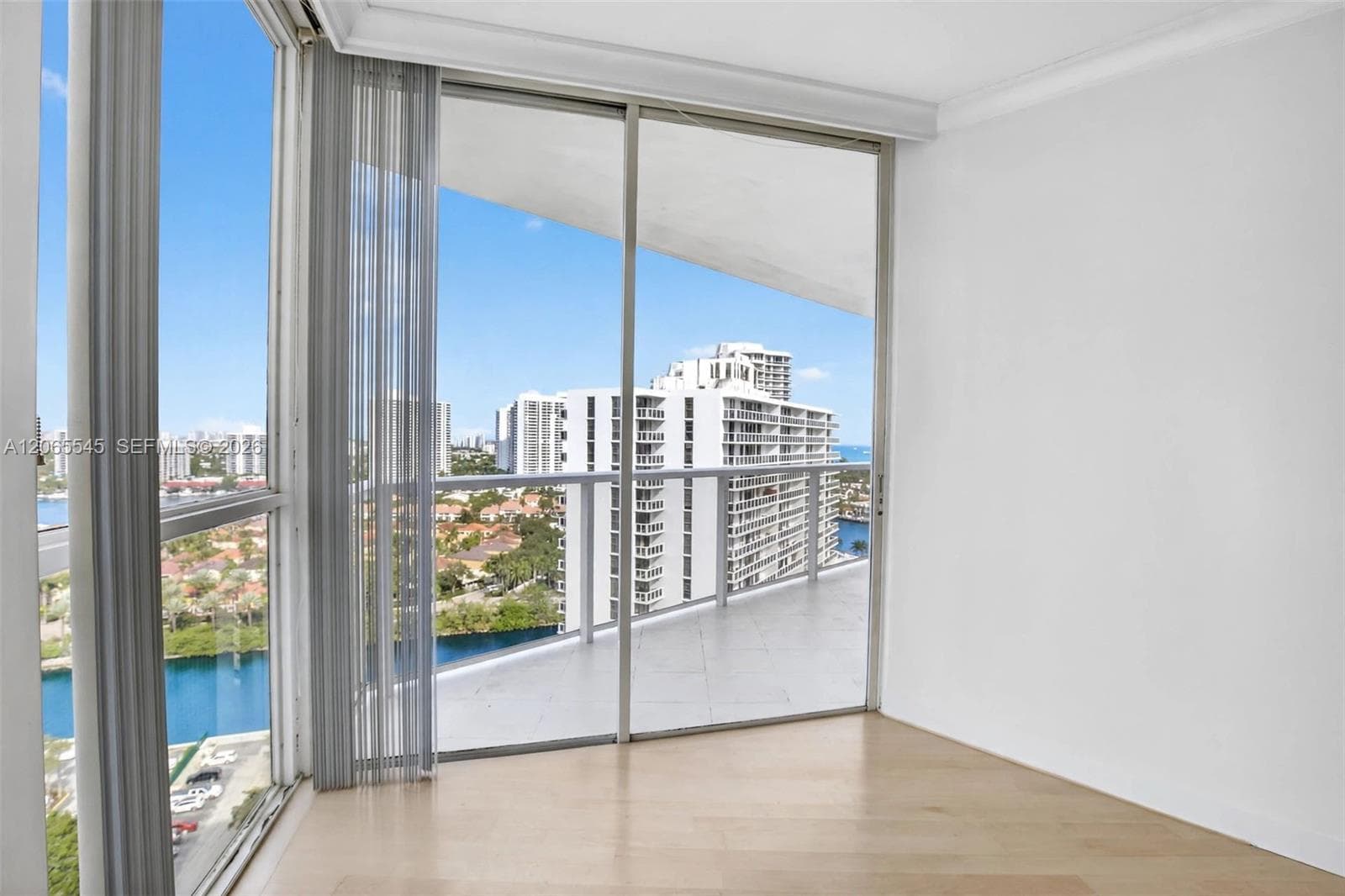 20281 E Country Club Dr # 1801, Aventura, FL 33180 photo 5
