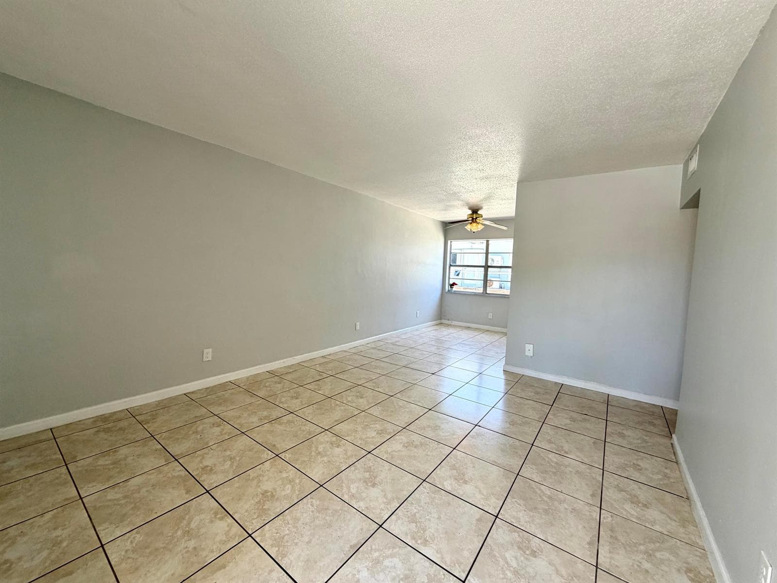 915 NE 8th Street # 104, Hallandale Beach, FL 33009 photo 2
