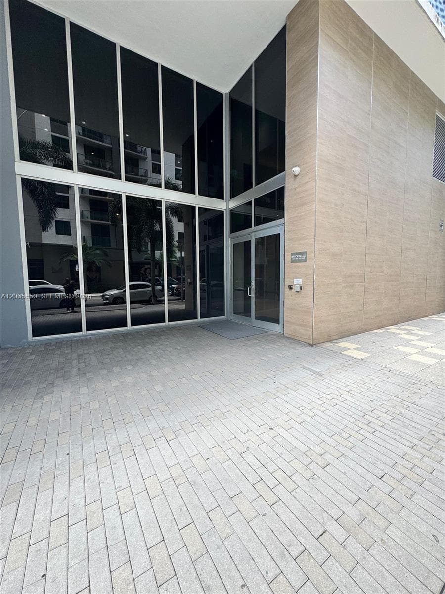 1010 SW 2nd Ave # 607, Miami, FL 33130 photo 2