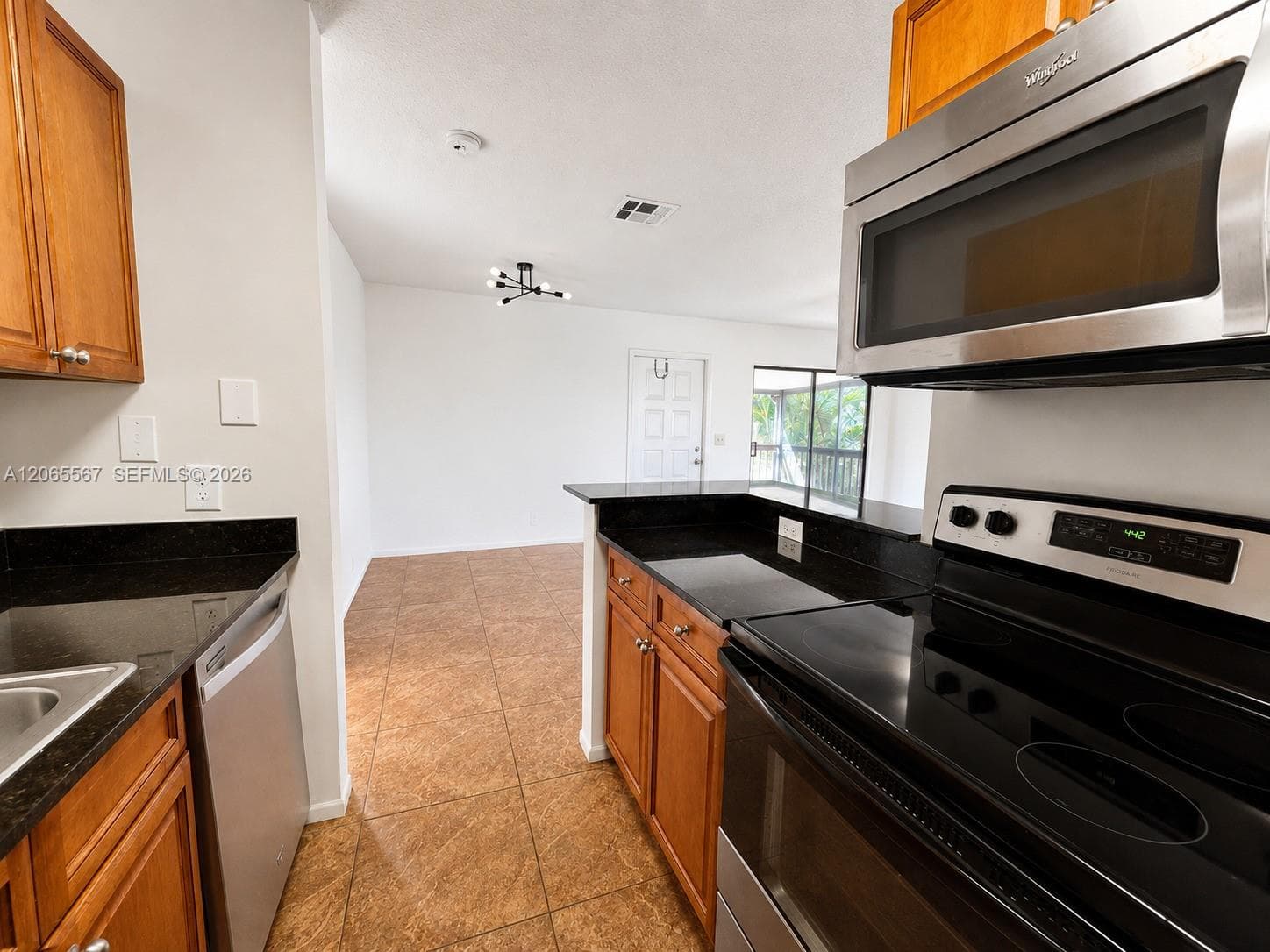 28 Crossings Cir # E, Boynton Beach, FL 33435 photo 3