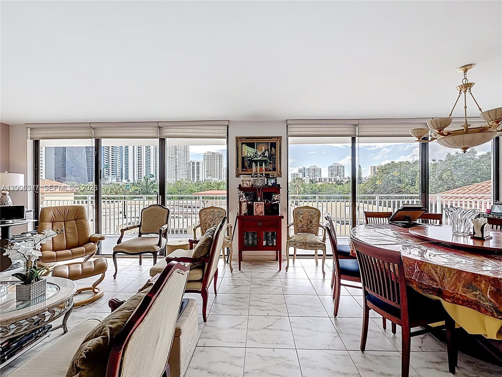 210 174th St # 409, Sunny Isles Beach, FL 33160 photo 4