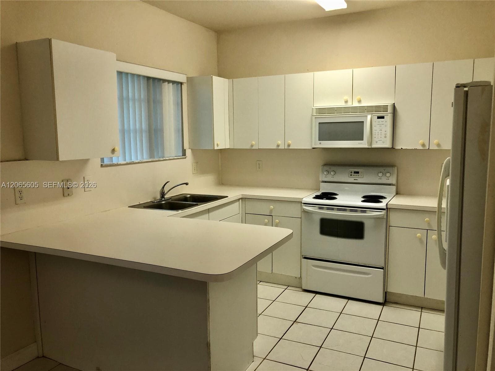2733 NE 3rd Ct # 103, Homestead, FL 33033 photo 2