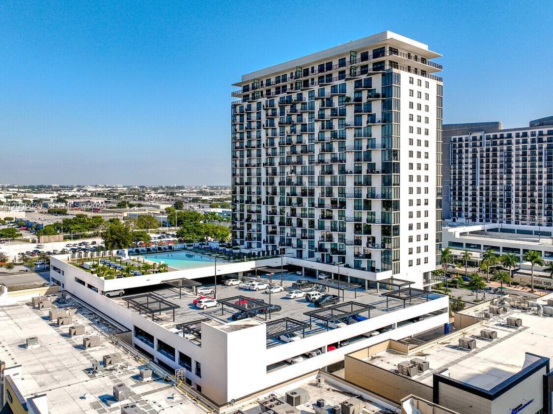 5300 Paseo Blvd # 1807, Doral, FL 33166 photo 2
