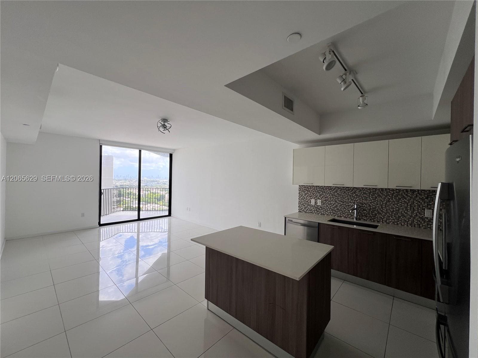 5300 Paseo Blvd # 1807, Doral, FL 33166 photo 4