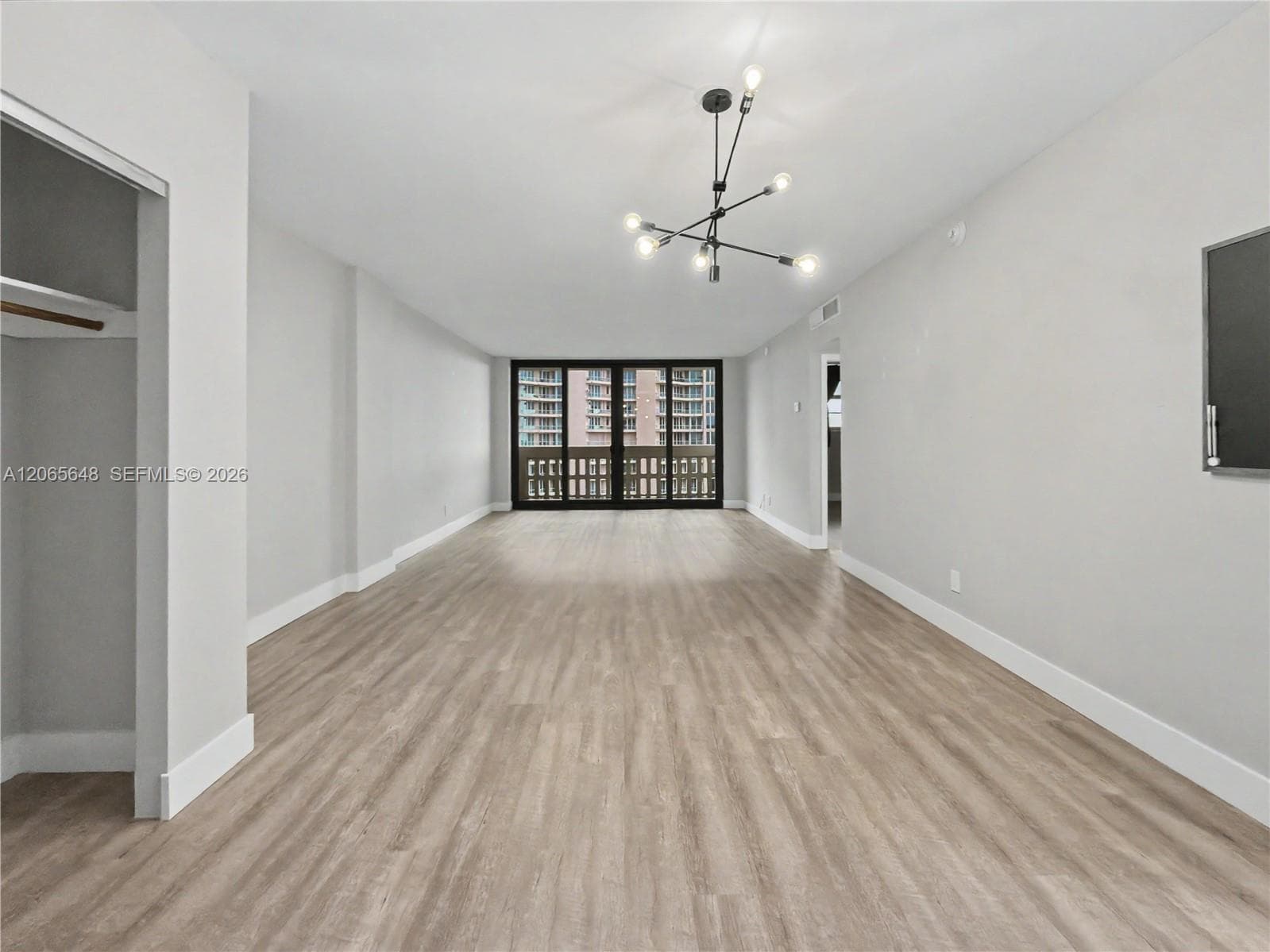 90 Edgewater Dr # 818, Coral Gables, FL 33133 photo 4