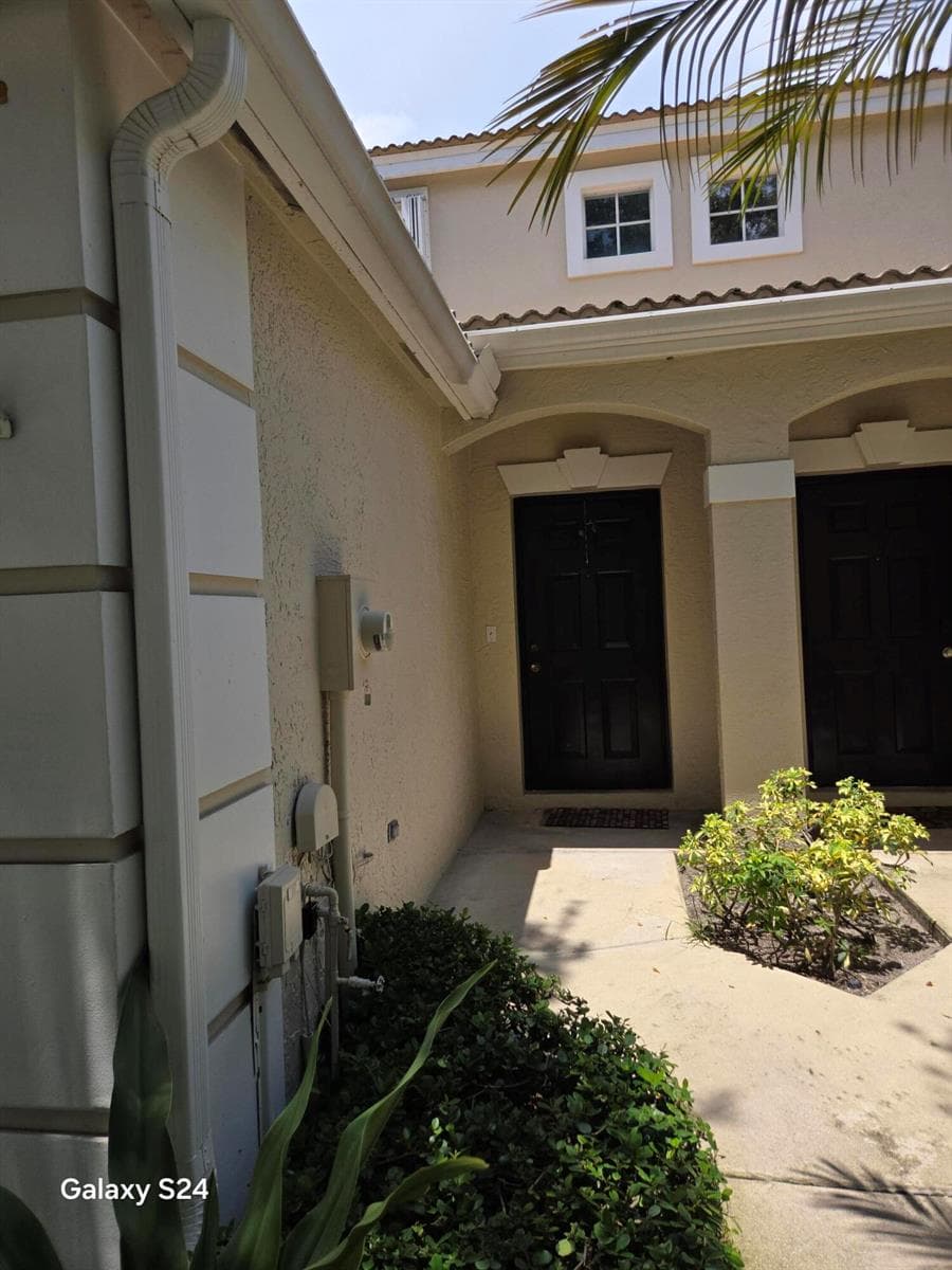 4675 PALMBROOKE Circle, West Palm Beach, FL 33417 photo 2