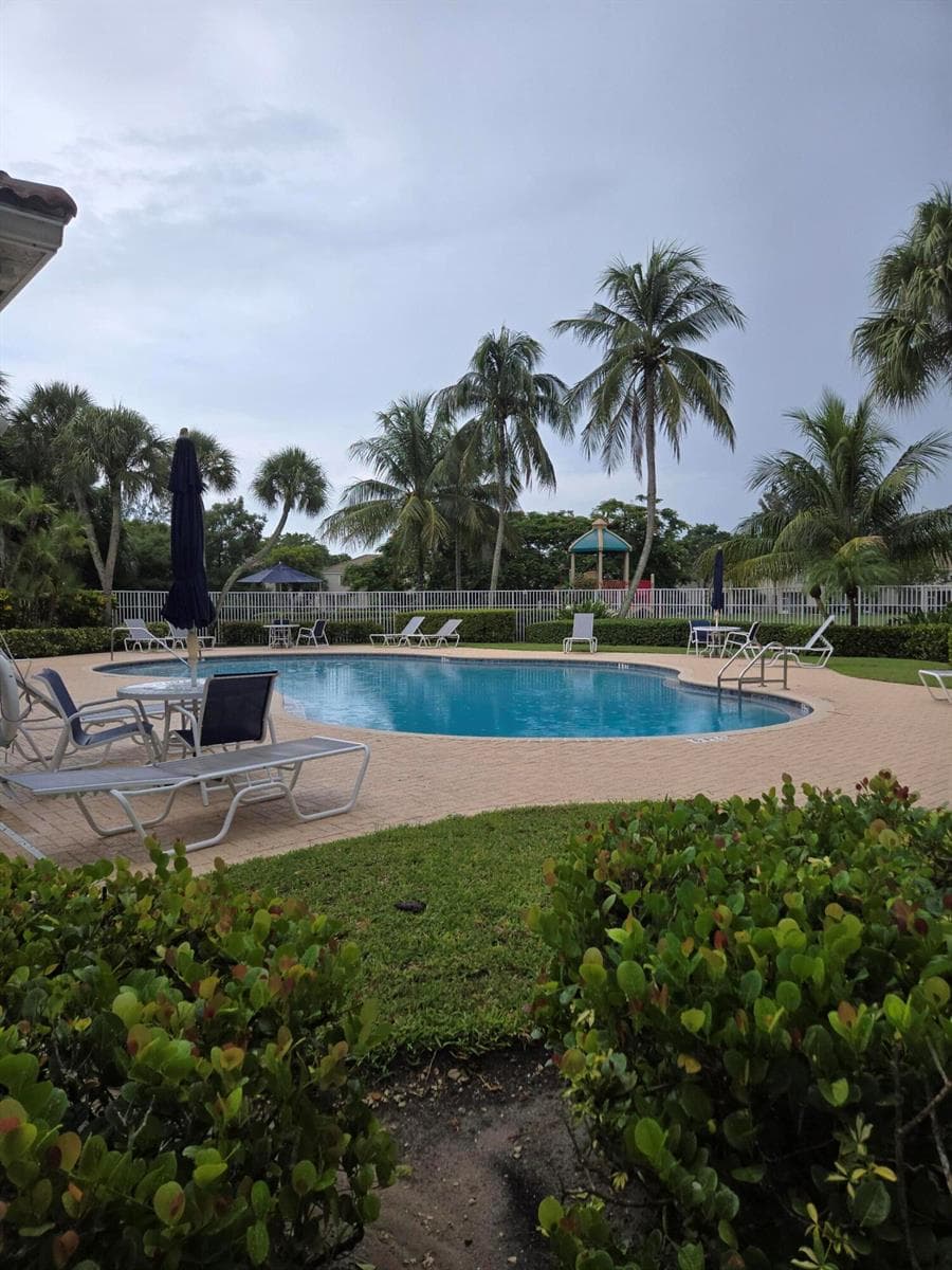 4675 PALMBROOKE Circle, West Palm Beach, FL 33417 photo 3