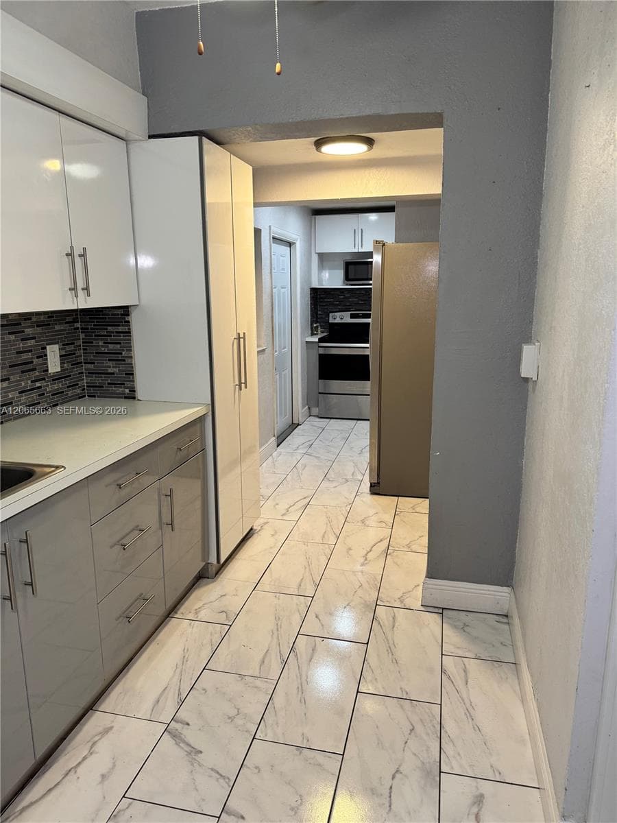 350 NW 58th Ave, Miami, FL 33126 photo 4