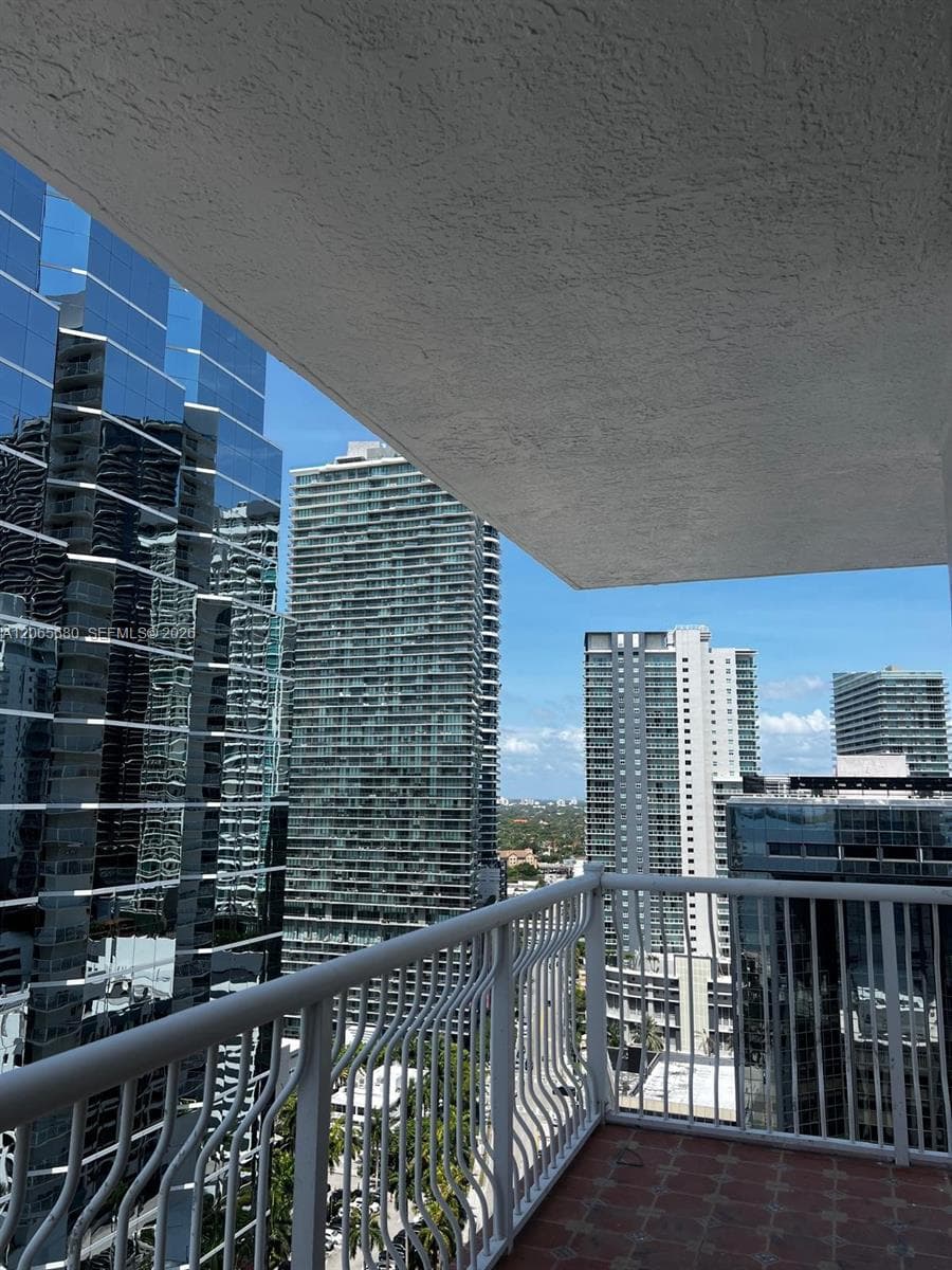 1200 Brickell Bay Dr # 2723, Miami, FL 33131 photo 2