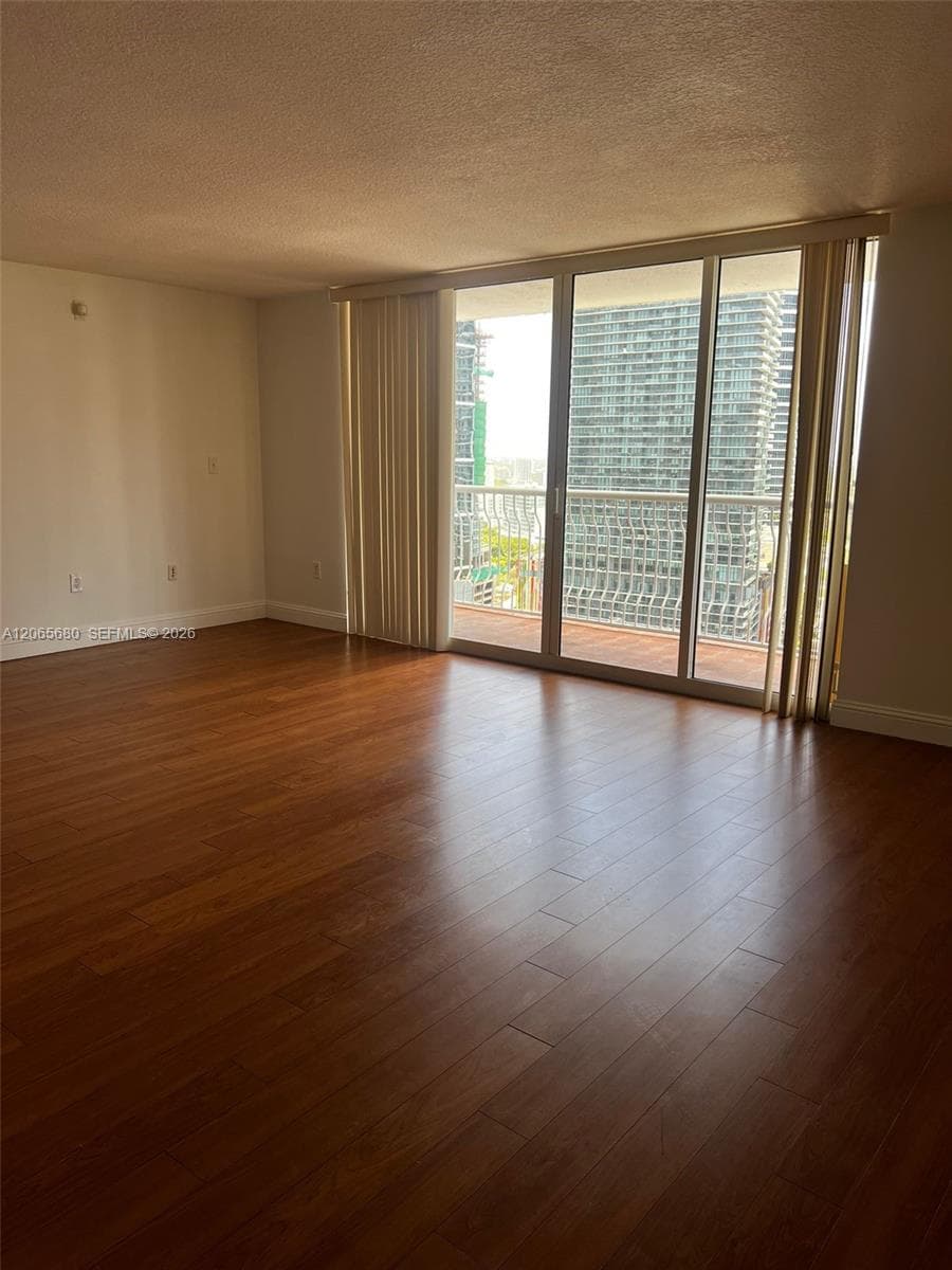 1200 Brickell Bay Dr # 2723, Miami, FL 33131 photo 3