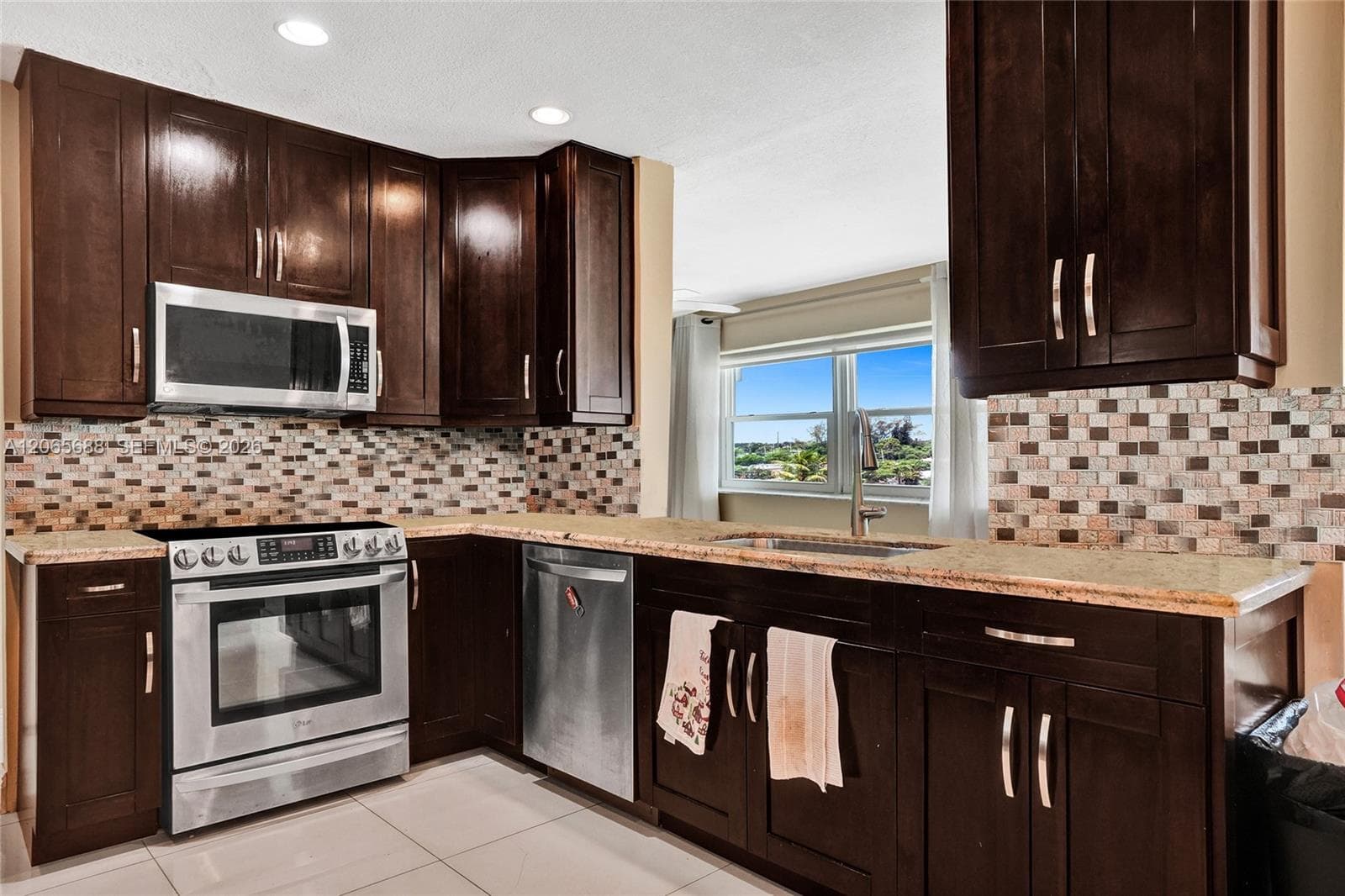 215 SE 3rd Ave # 501C, Hallandale Beach, FL 33009 photo 2