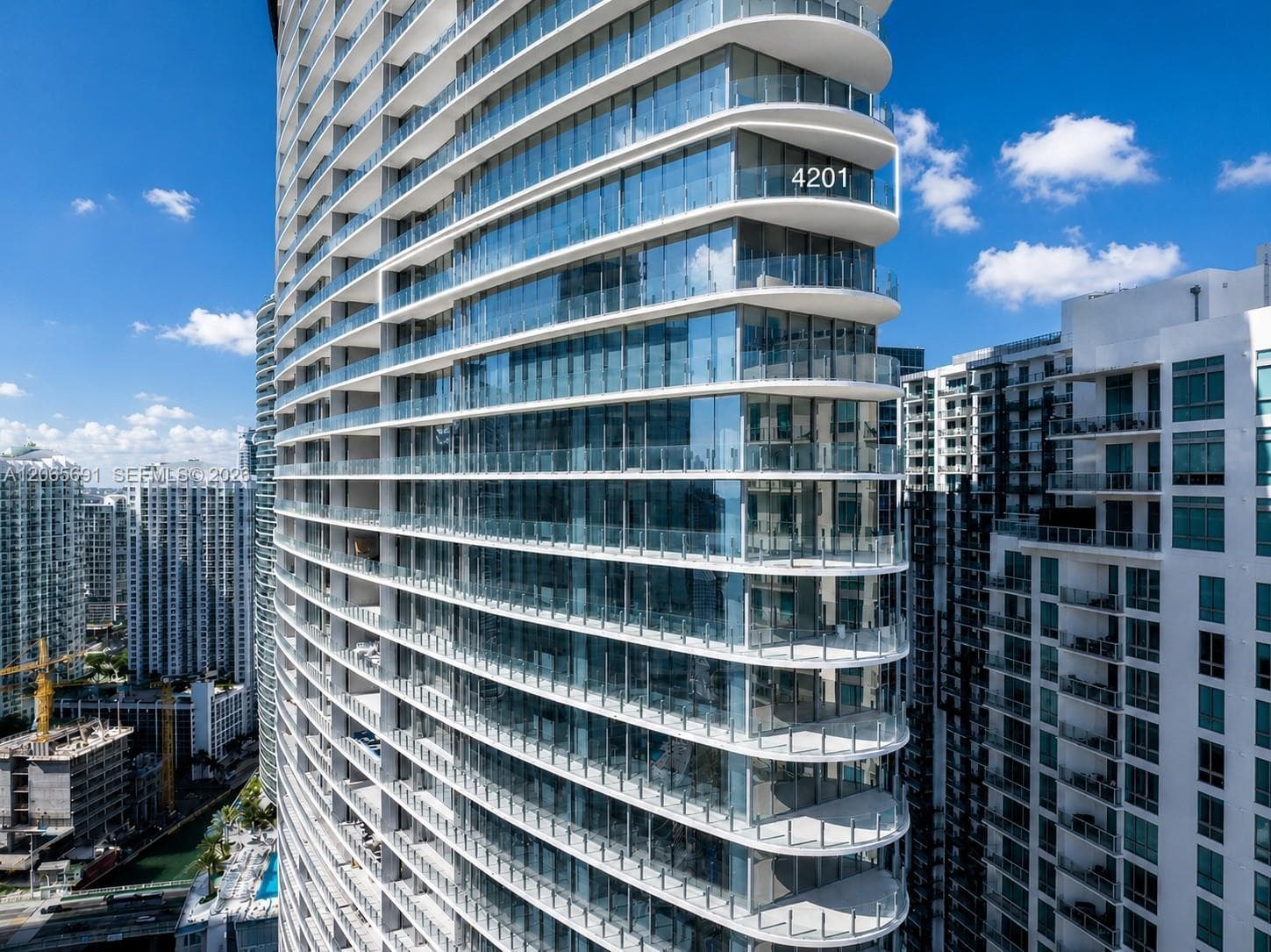 300 Biscayne Boulevard Way # 4201E, Miami, FL 33131 photo 4