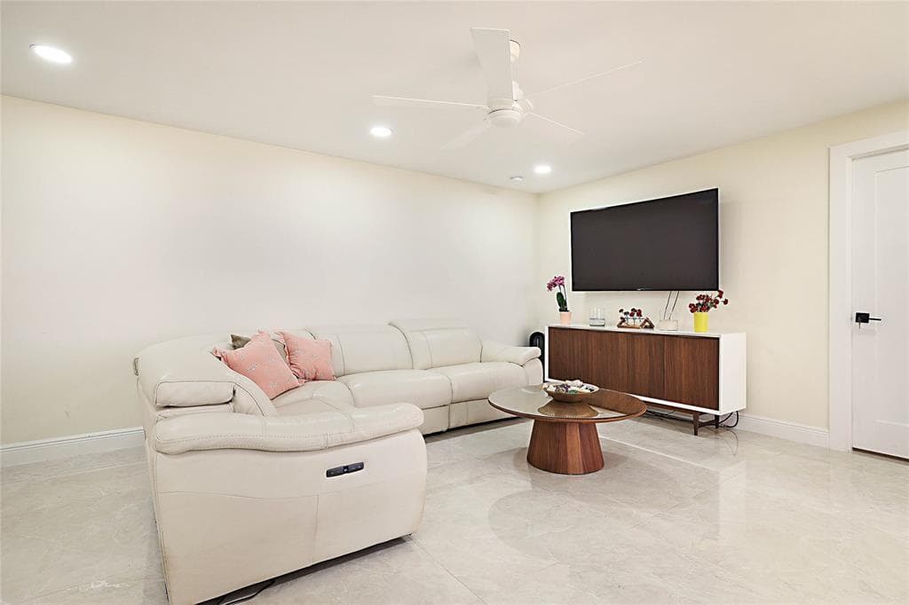 2800 N OCEAN Drive # B-9A, Riviera Beach, FL 33404 photo 4