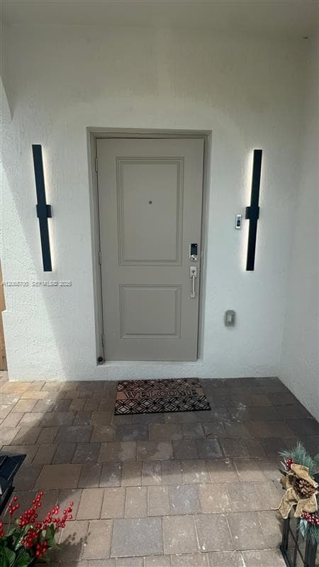 2619 SE 24th Ct, Homestead, FL 33035 photo 2