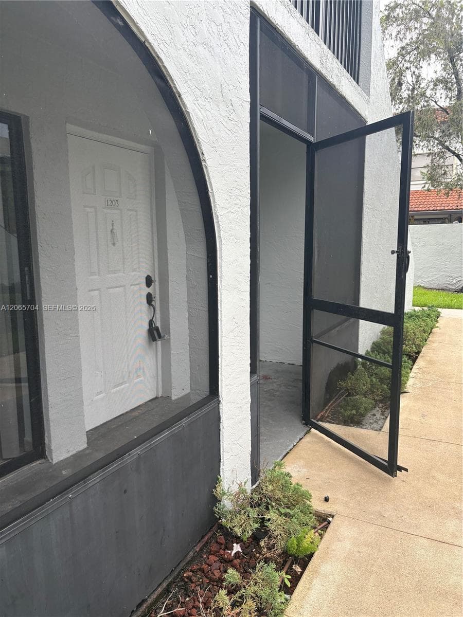 18236 Mediterranean Blvd # 3-12, Hialeah, FL 33015 photo 3