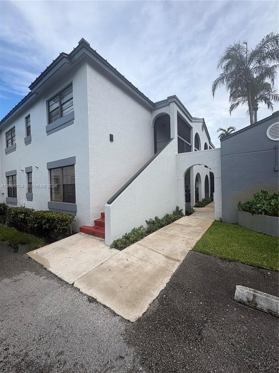 18236 Mediterranean Blvd # 3-12, Hialeah, FL 33015