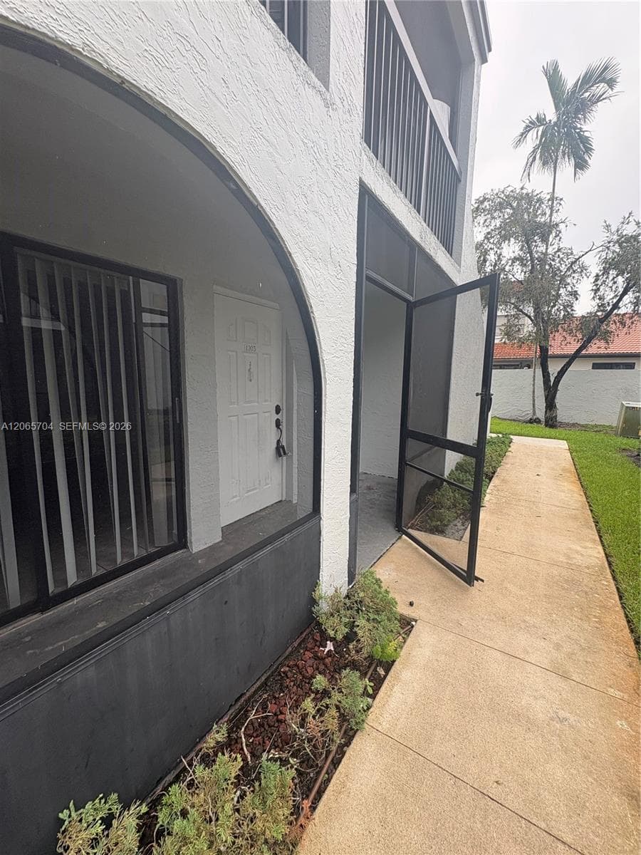 18236 Mediterranean Blvd # 3-12, Hialeah, FL 33015 photo 4