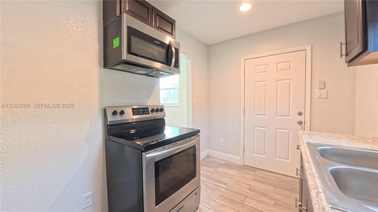 3156 NW 55th St, Miami, FL 33142 photo 4