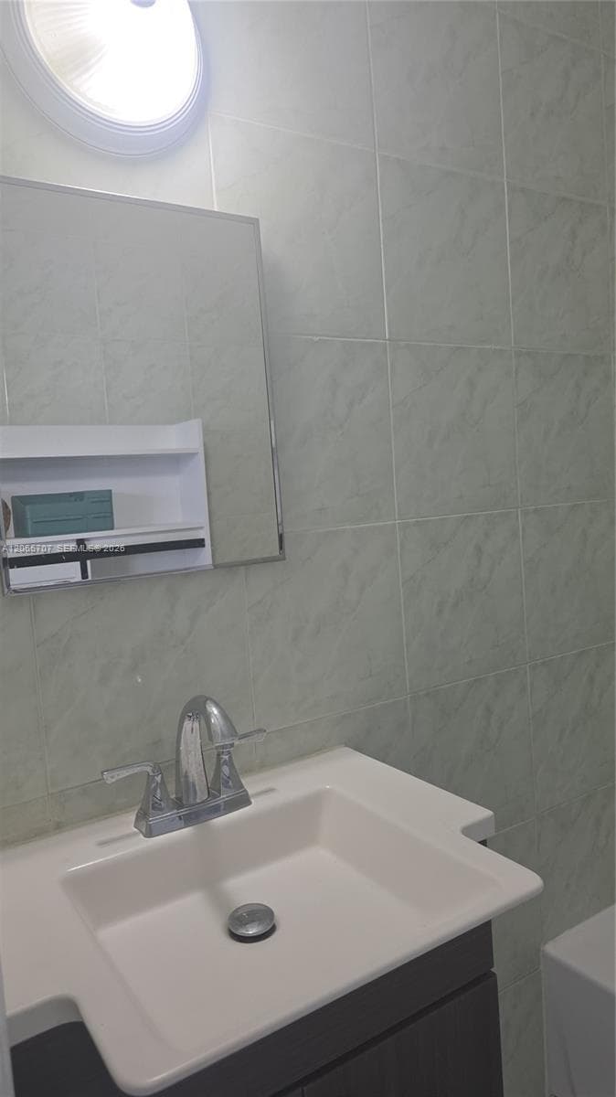 359 W 12th St # 3, Hialeah, FL 33010 photo 3