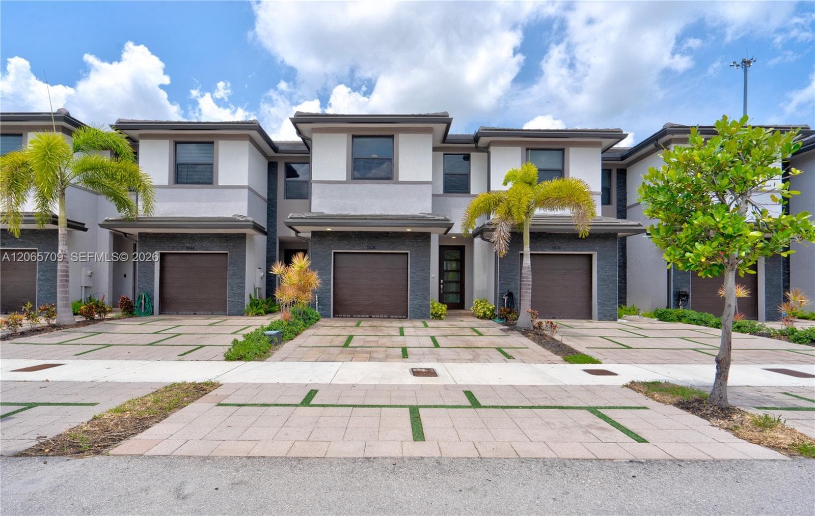 15826 NW 91st Ct # 15826, Miami Lakes, FL 33018