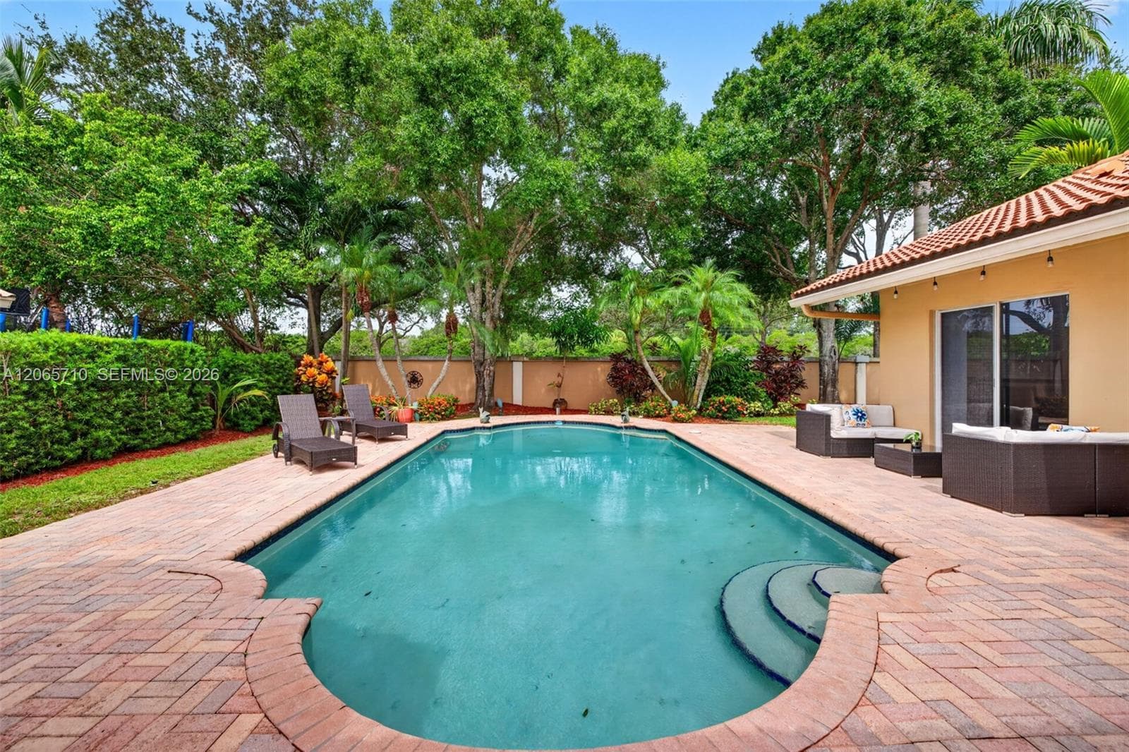 581 NW 110th Ave, Plantation, FL 33324 photo 5