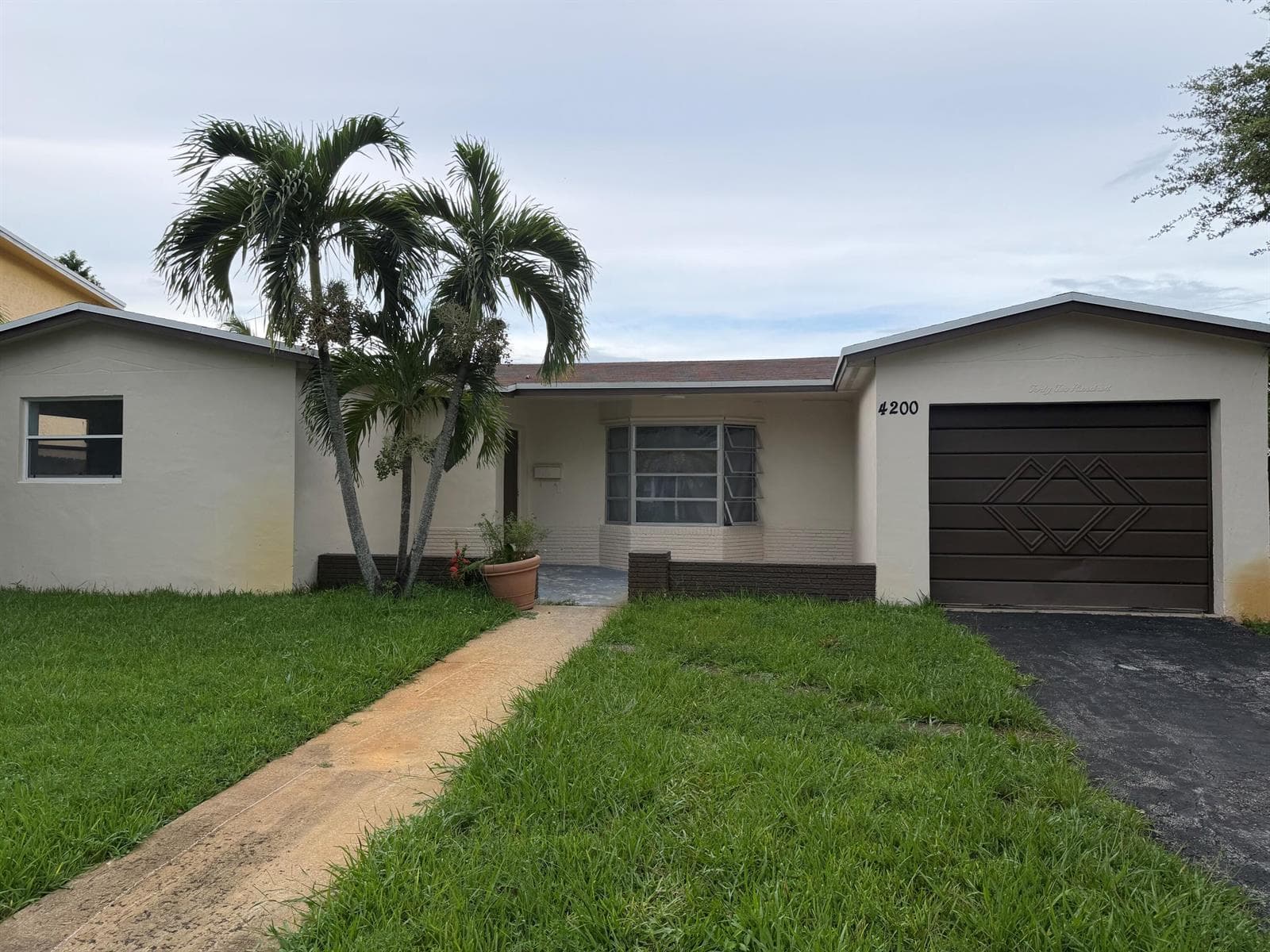 4200 NW 37TH Terrace, Fort Lauderdale, FL 33309