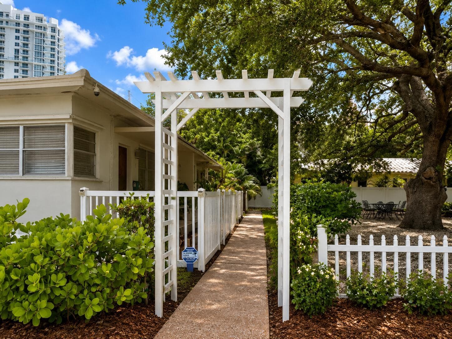 17 NE 9TH Avenue, Fort Lauderdale, FL 33301 photo 3