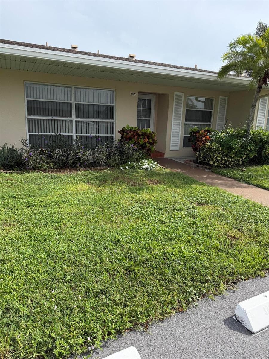 8857 BELLA VISTA Drive S # 286, Boca Raton, FL 33433