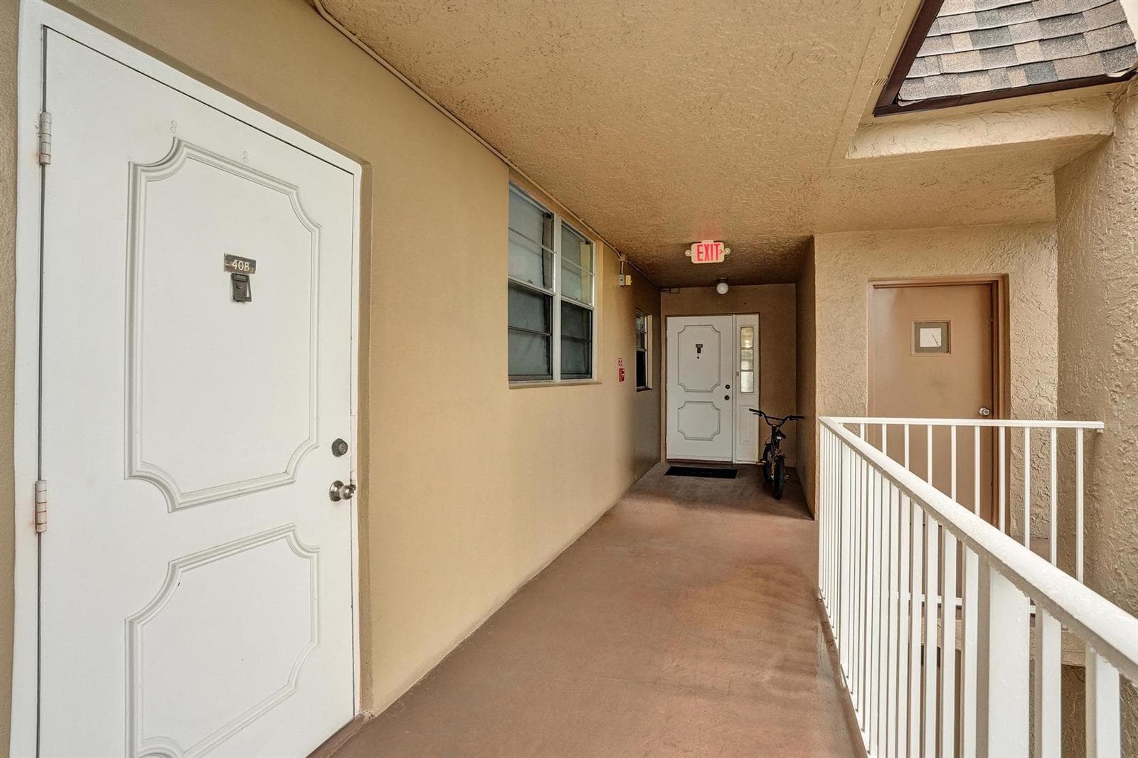 9460 TANGERINE Place # 408, Davie, FL 33324 photo 2