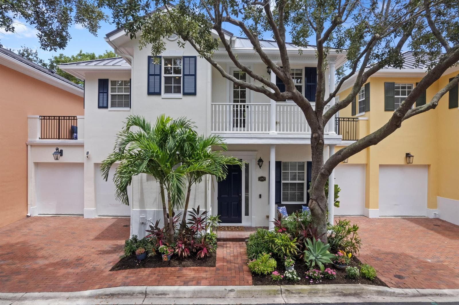 1057 E HERITAGE CLUB Circle, Delray Beach, FL 33483 photo 2
